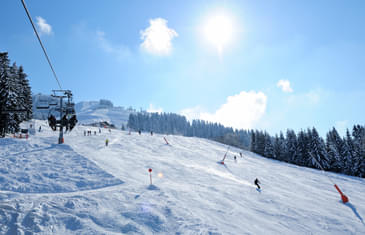 Skigebiet-St.-Johann-Oberndorf